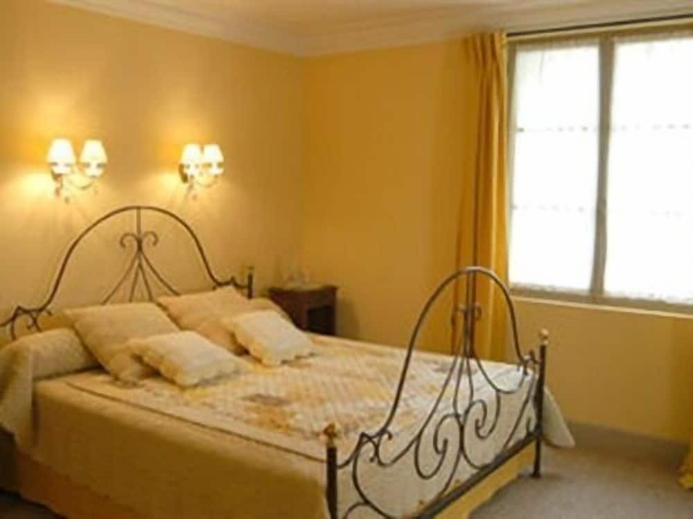 Standard Double Room, Private Bathroom, Pool View photo 2