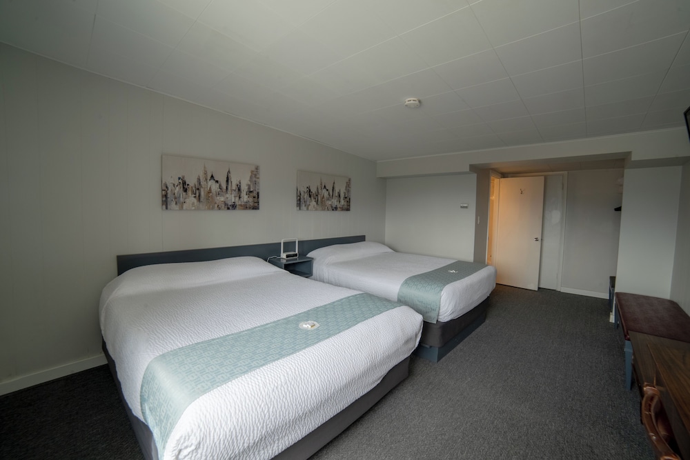 Comfort Room, 2 Queen Beds photo 3