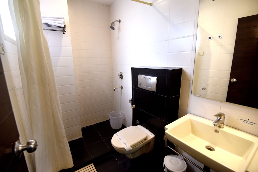 Deluxe Room - Photo 4