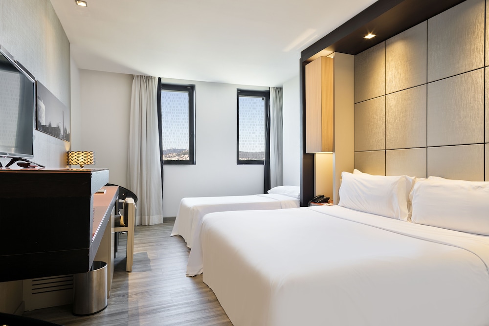 Double Room (Extra Bed (2+1))