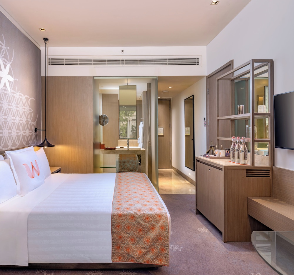 Deluxe Room, 1 King Bed (Superior Room Double)