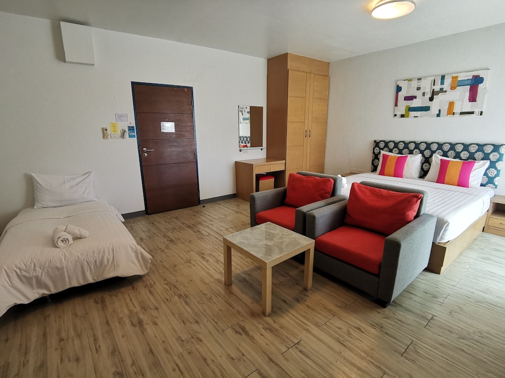 Deluxe Triple Room
