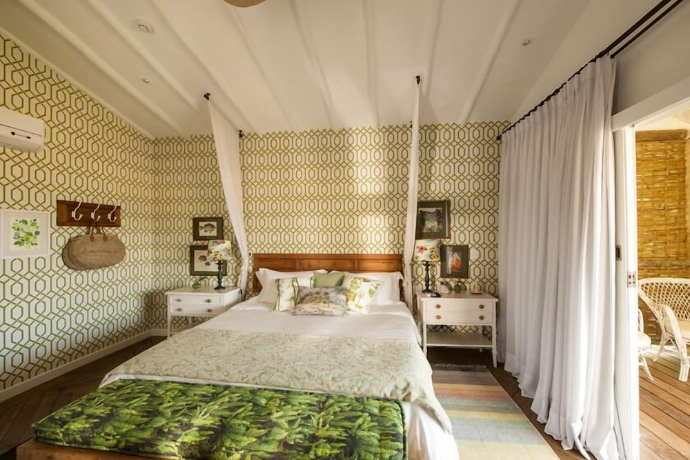 Senior Room, 1 King Bed (Caête) photo 3