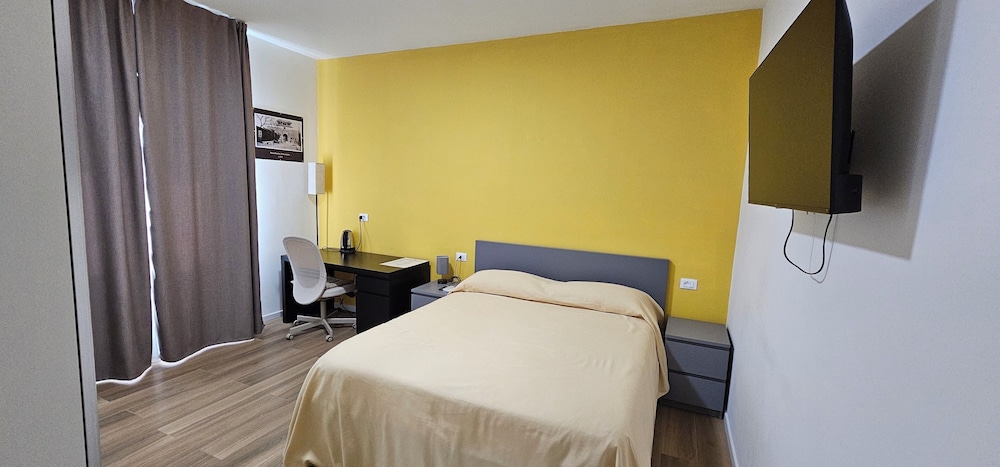 Deluxe Room, City View