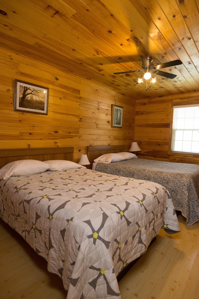 Deluxe Cottage, 1 Bedroom (1 queen and 1 double bed) (#23)