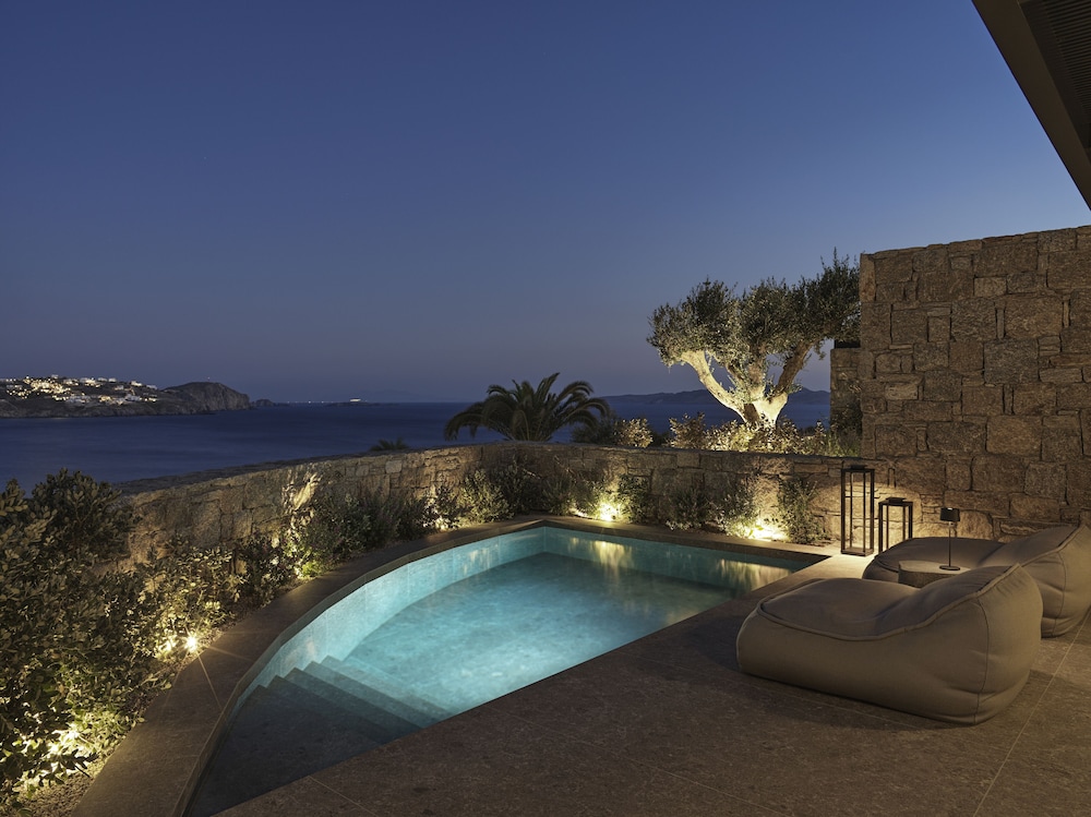 Executive Suite, Private Heated Pool, Sea View - Photo 19