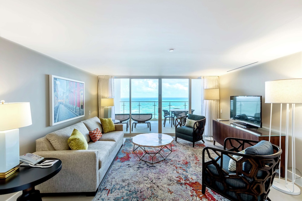 HONEYMOON SUITE- OCEAN AND GARDEN VIEW- 1KNG - Photo 11