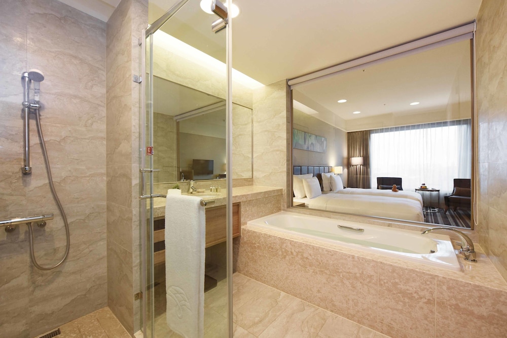 Superior Room, 2 Twin Beds photo 3