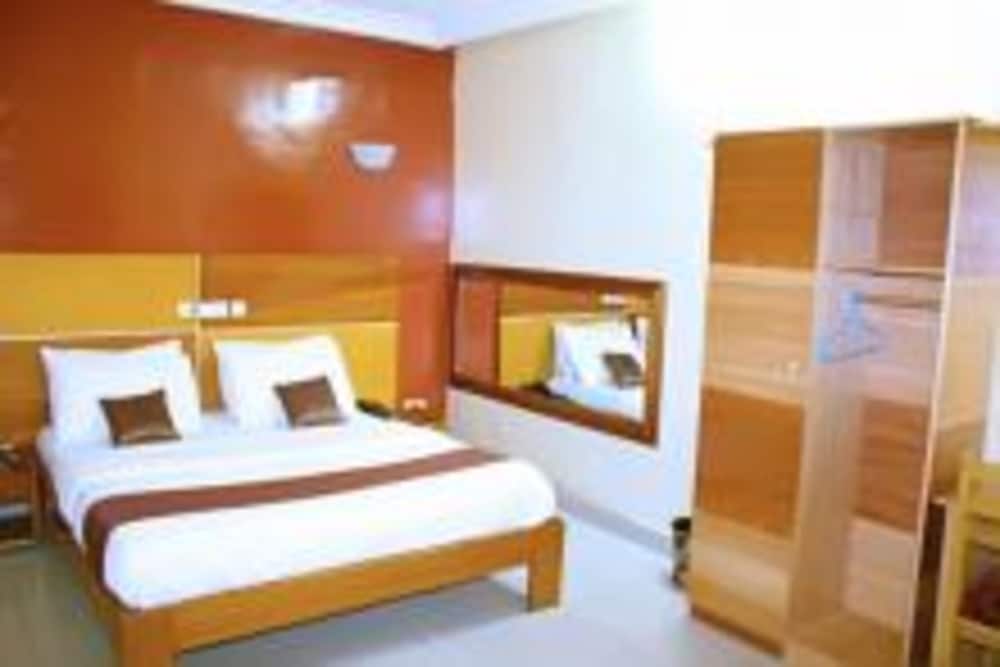 Superior Room, 1 Queen Bed, Non Smoking photo 1