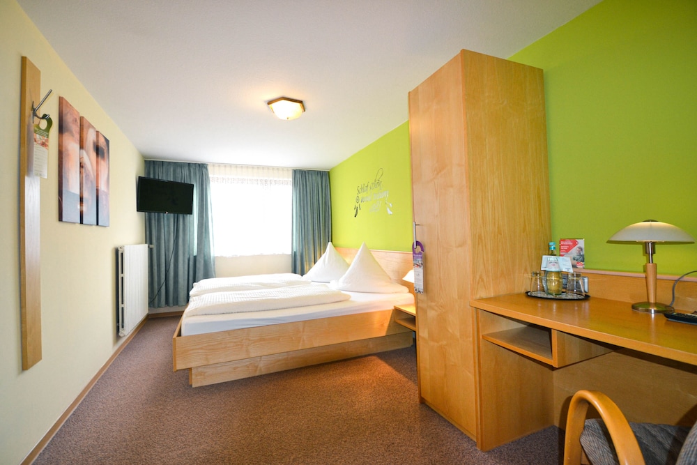 Basic Double Room photo 1