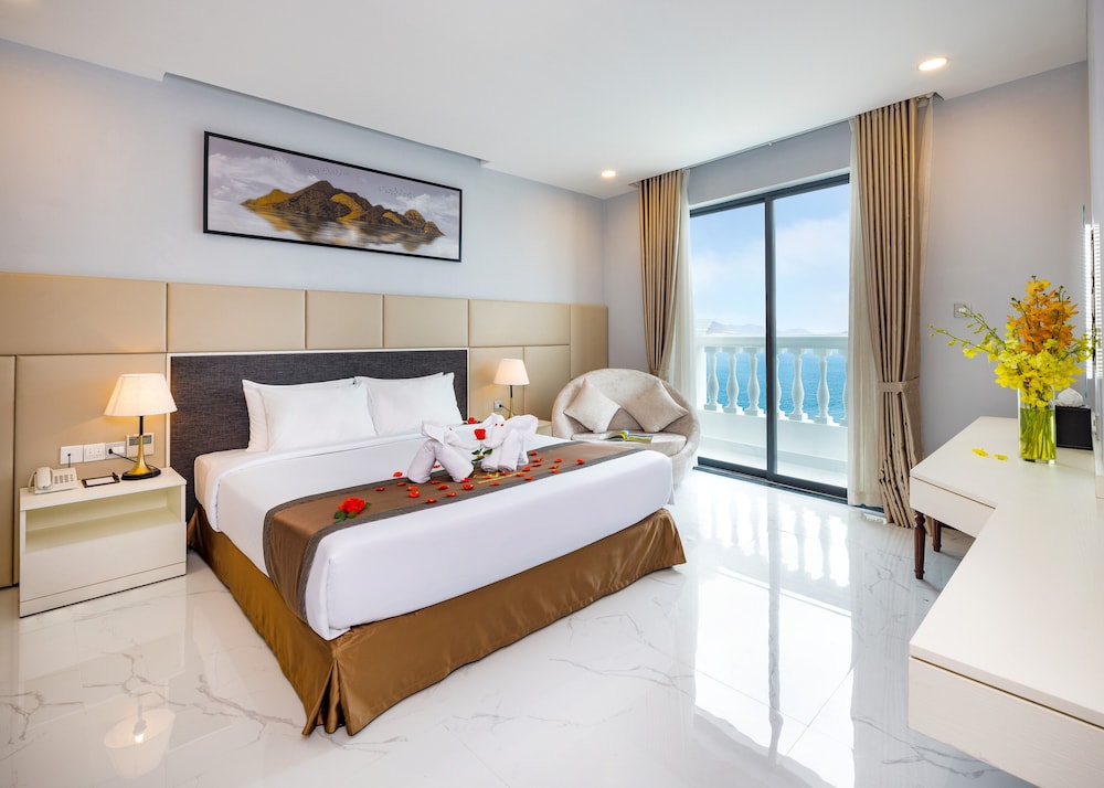 Imperial Suite, Balcony, Sea View