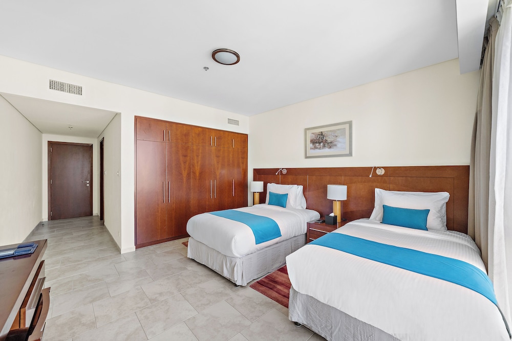 Premium Four-Bedroom Suite Sea View photo 2