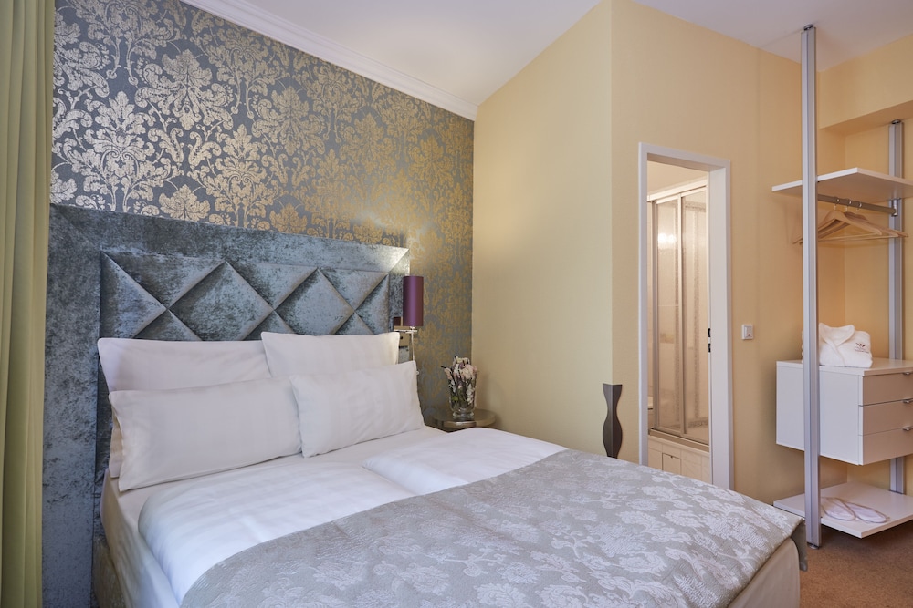 Classic Double Room (French Bed 140 x 200) - Photo 3