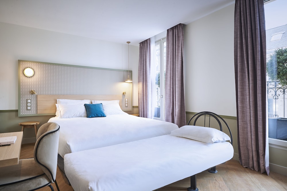 Premium Triple Room photo 2