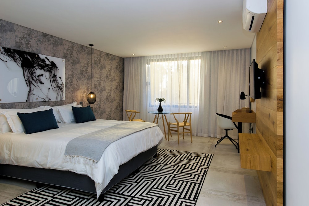 Standard Double Room (King)