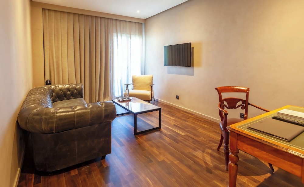 Duplex, Terrace - Photo 3