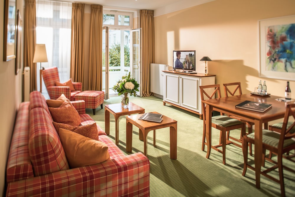 Deluxe Suite photo 1