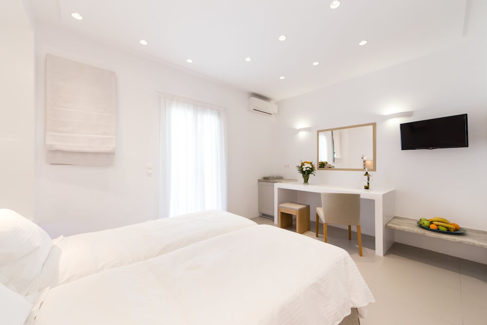 Standard Double or Twin Room photo 2