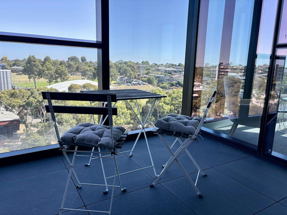 Design Apartment, 2 Bedrooms, Pool Access, City View photo 2