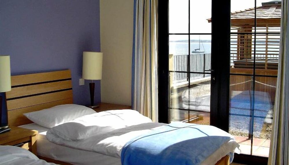 Twin Room, Harbor View