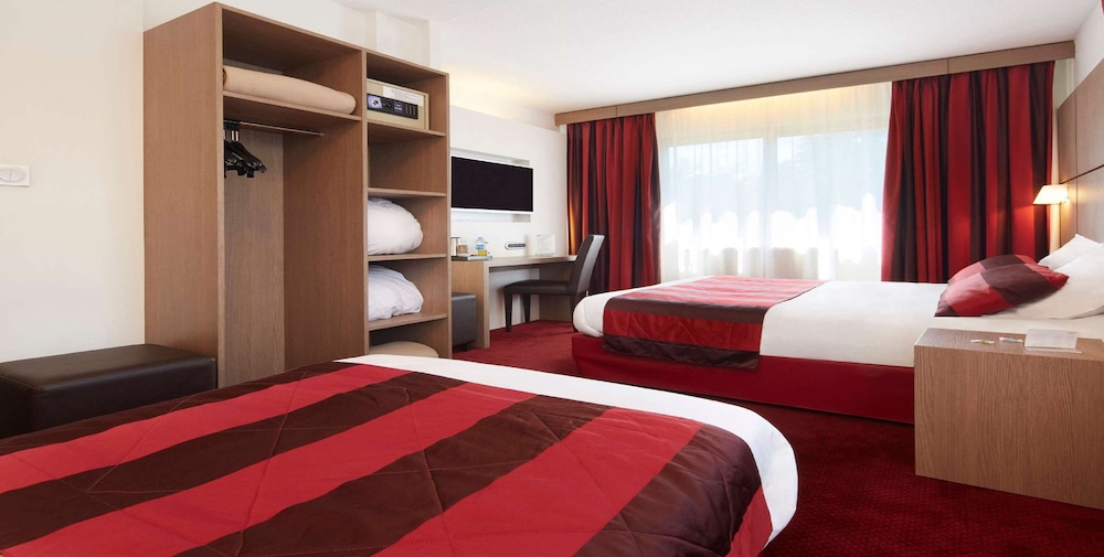 Standard Room, Multiple Beds - Photo 3