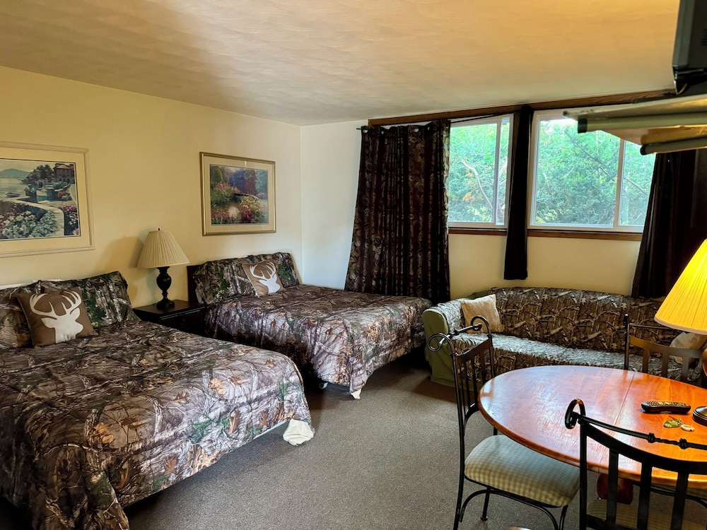Room, 2 Double Beds, Non Smoking, Kitchenette photo 1