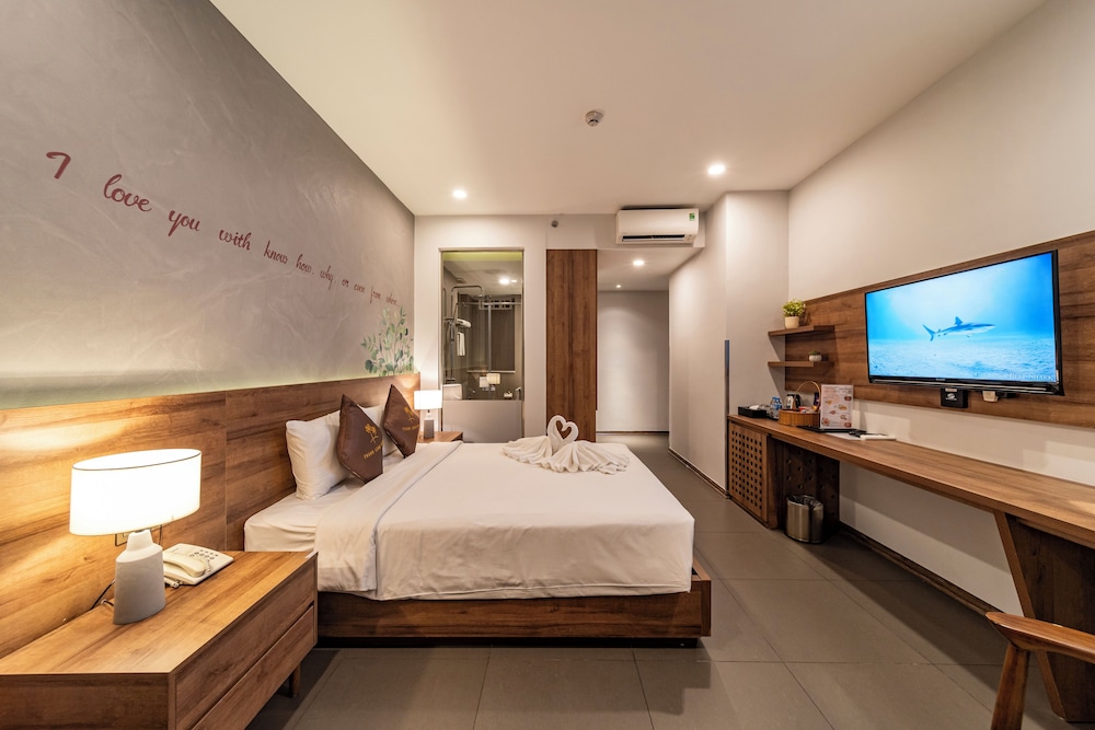 Deluxe Double Room, City View - Photo 4