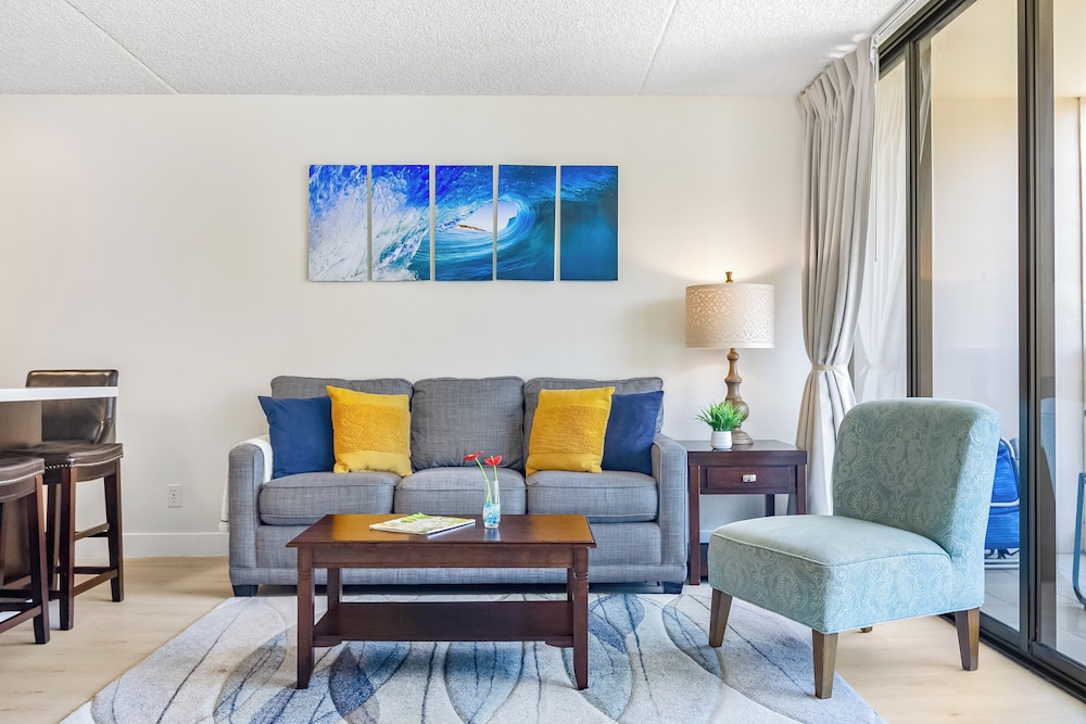 High Floor Ocean View Condo w/ 2 Beds and Parking: Family Suite, 1 Bedroom, Air conditioning, Ocean View (0091) photo