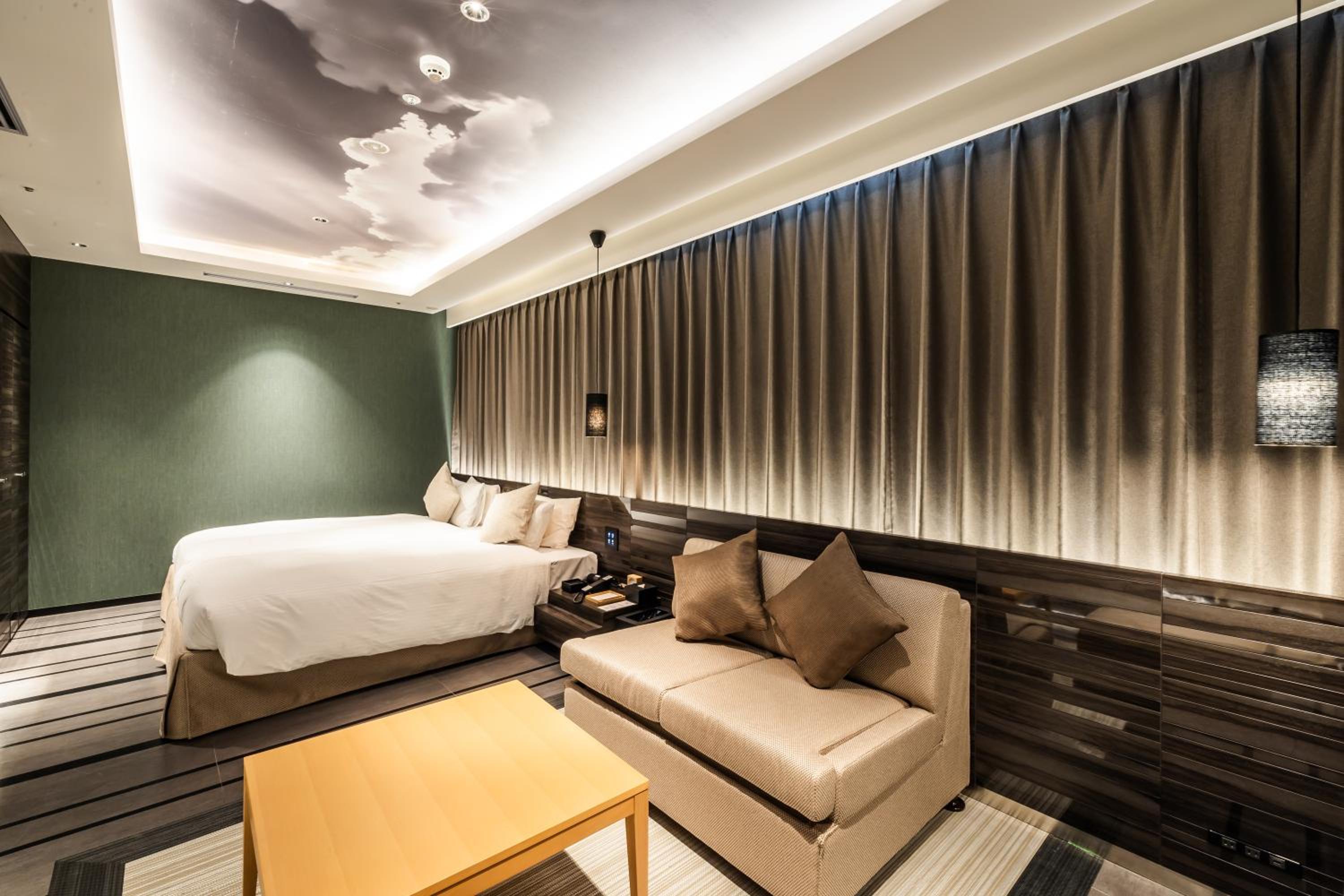 Large Twin Room photo 1
