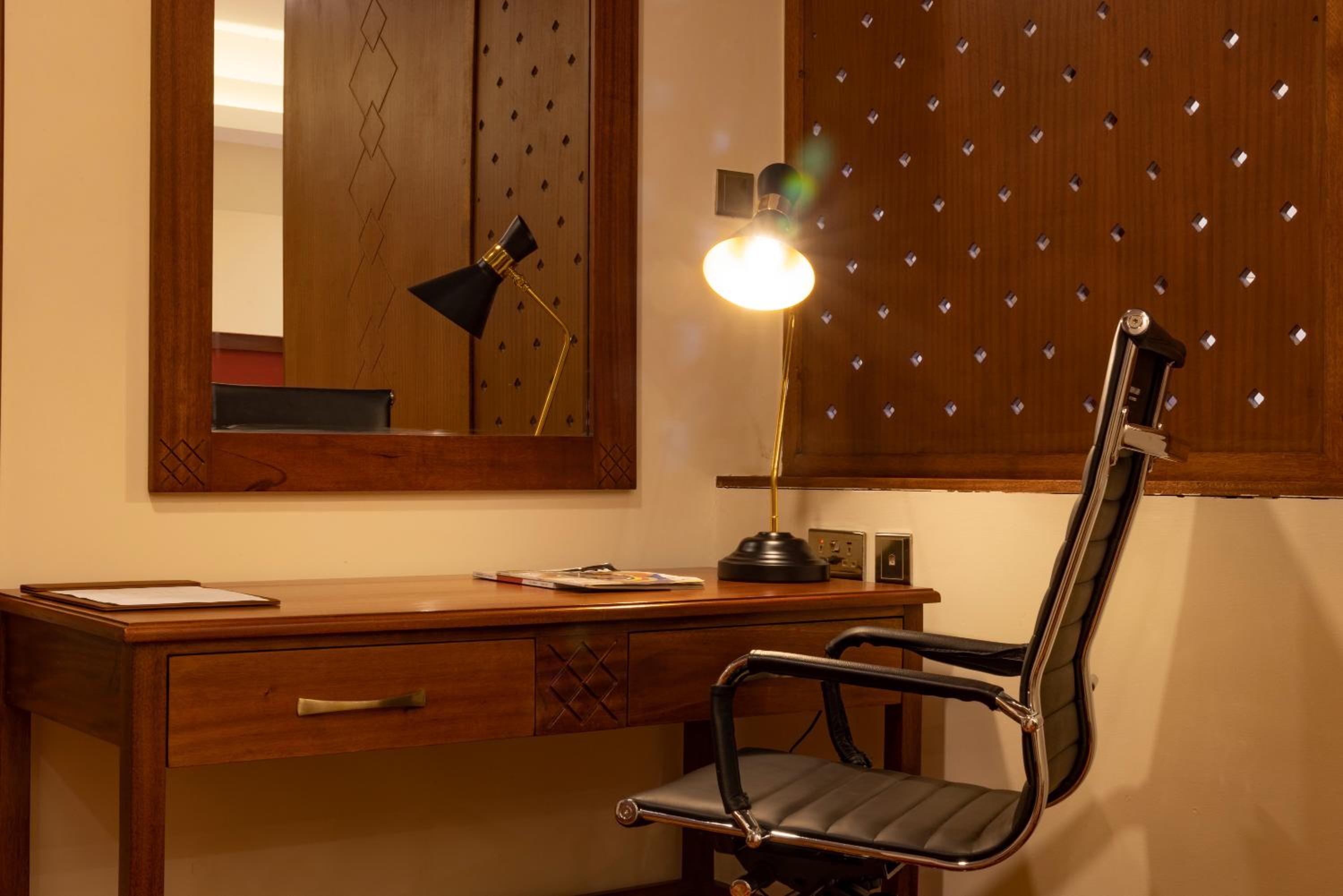 Standard Queen Room - Photo 3