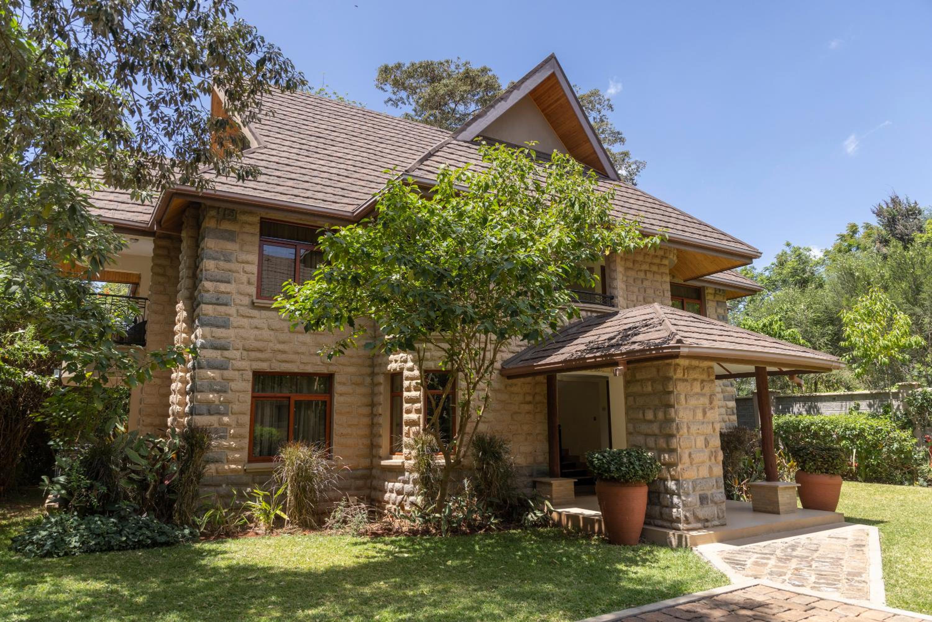 Villa with Garden View - Photo 3