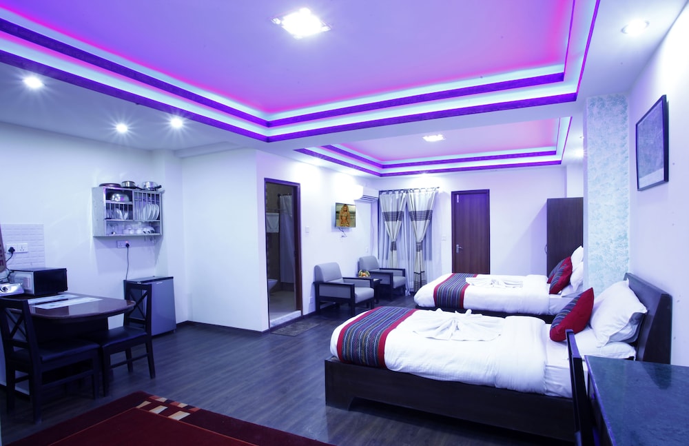 Deluxe Apartment