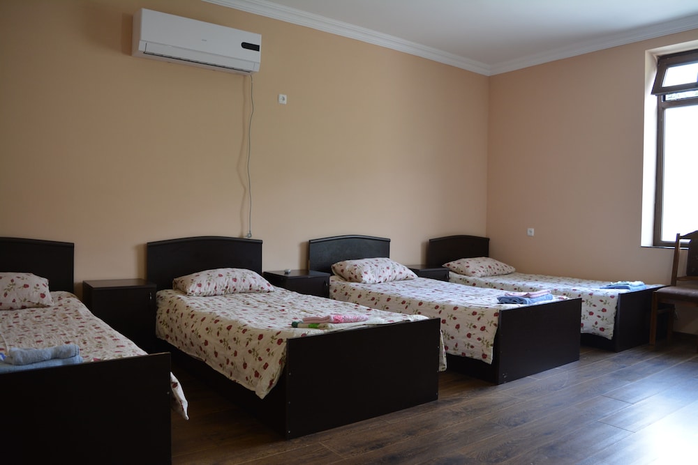 Standard Quadruple Room photo 3