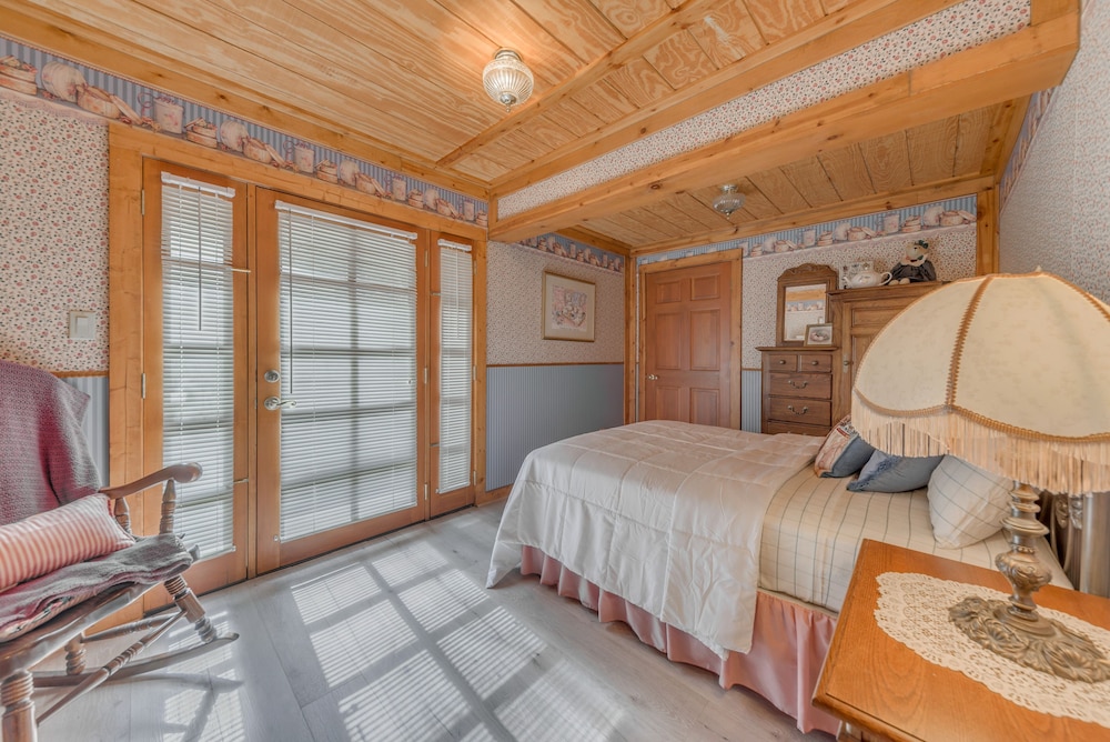 House (4 Bedrooms) photo 1