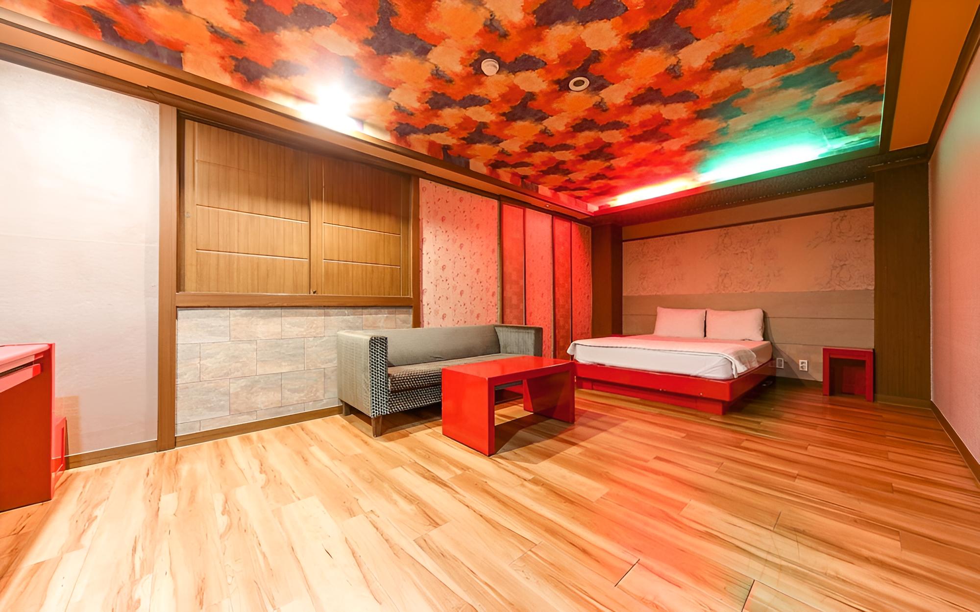 Room (Special Room)
