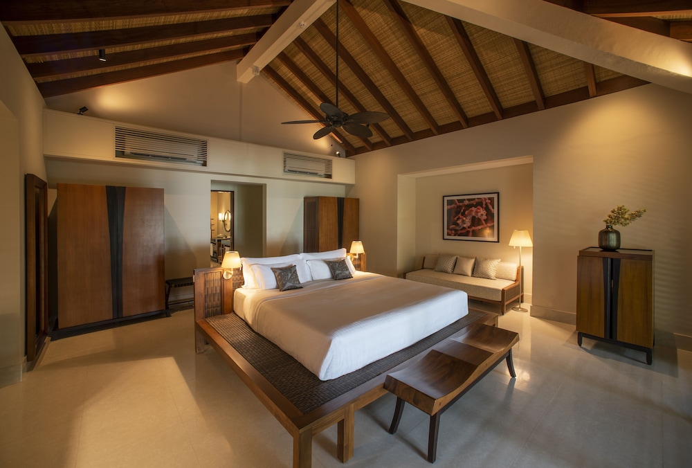Villa, 1 Bedroom (Sunrise Beach Pool Villa) photo 1