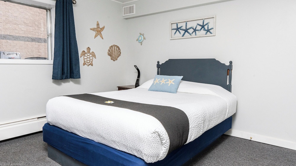 Deluxe Room, 1 Queen Bed