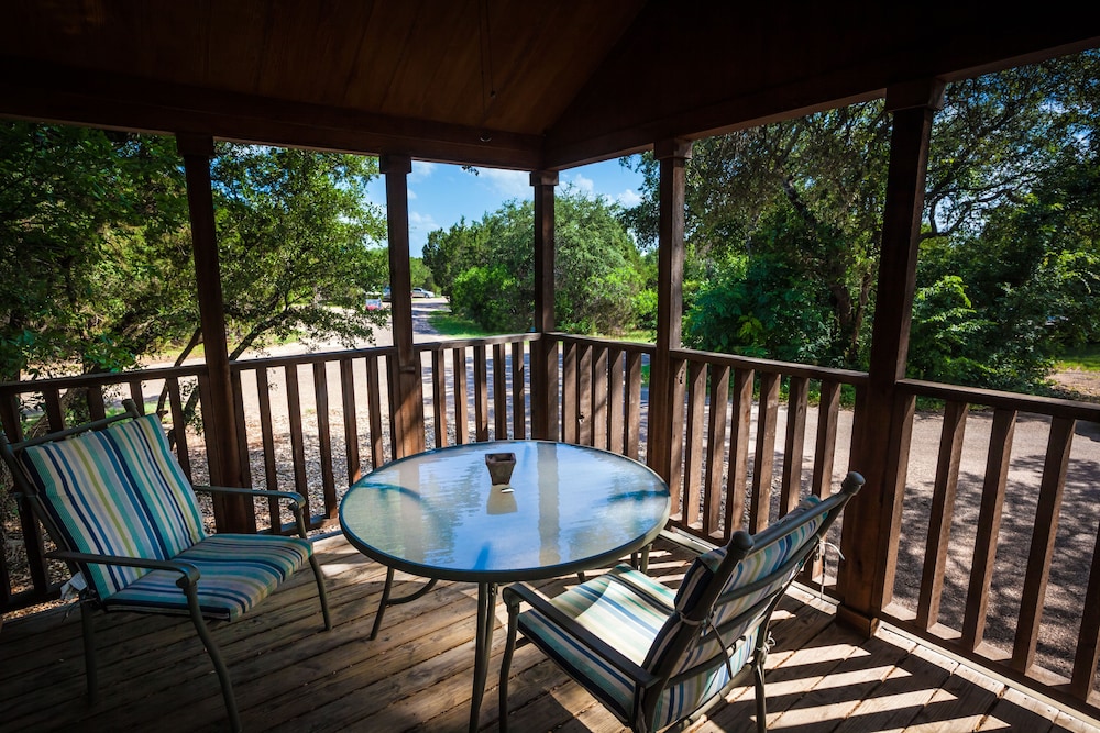 Cottage, Multiple Beds, Non Smoking, Kitchen ( Pets Allowed) photo 3