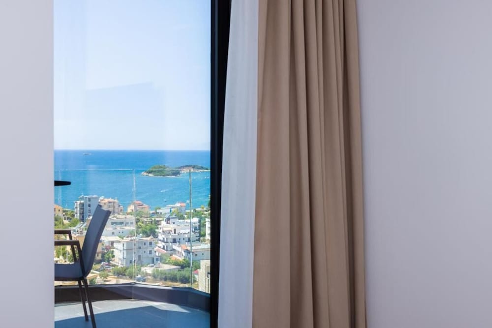 Deluxe Family Room, Balcony, Sea View
