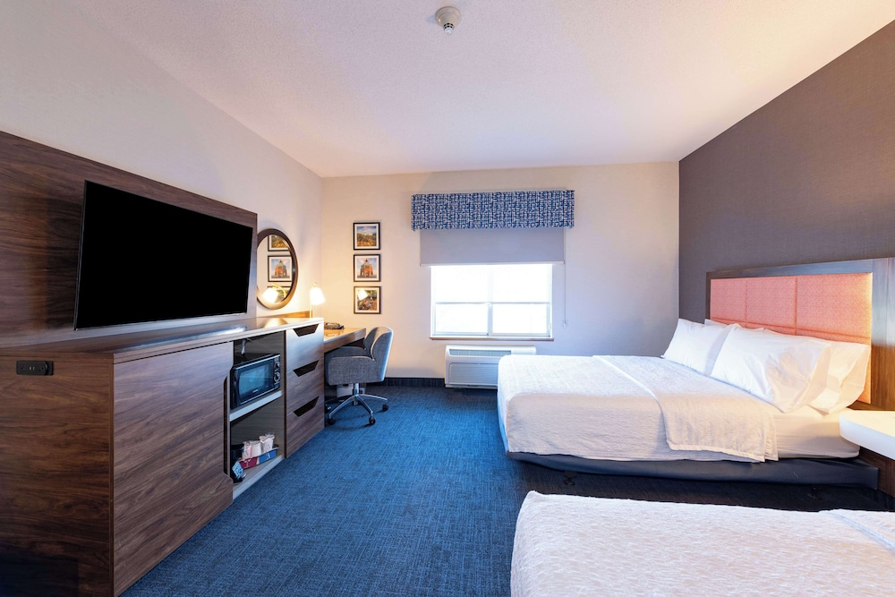 Room, 2 Queen Beds, Accessible, Non Smoking - Photo 5