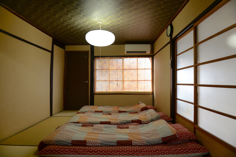 Nishioji Tanuki - Photo 4