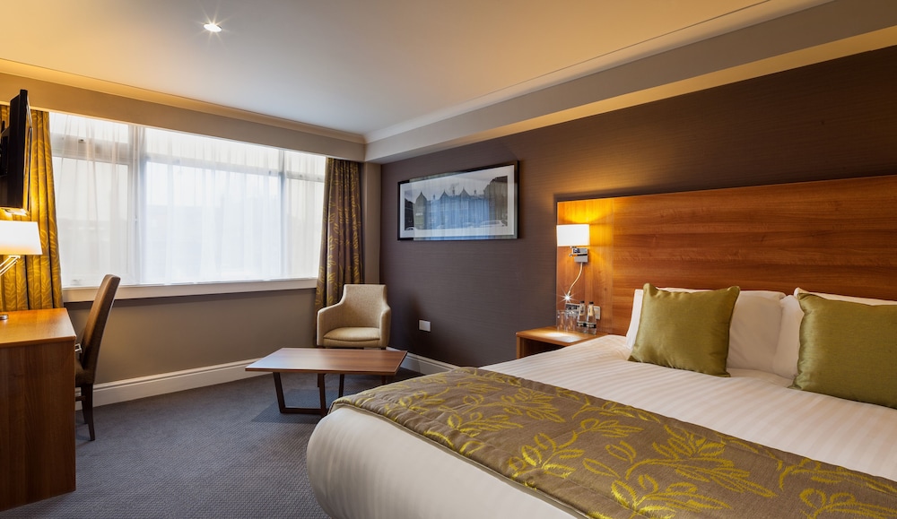 Executive Room, 1 King Bed, Non Smoking photo 2