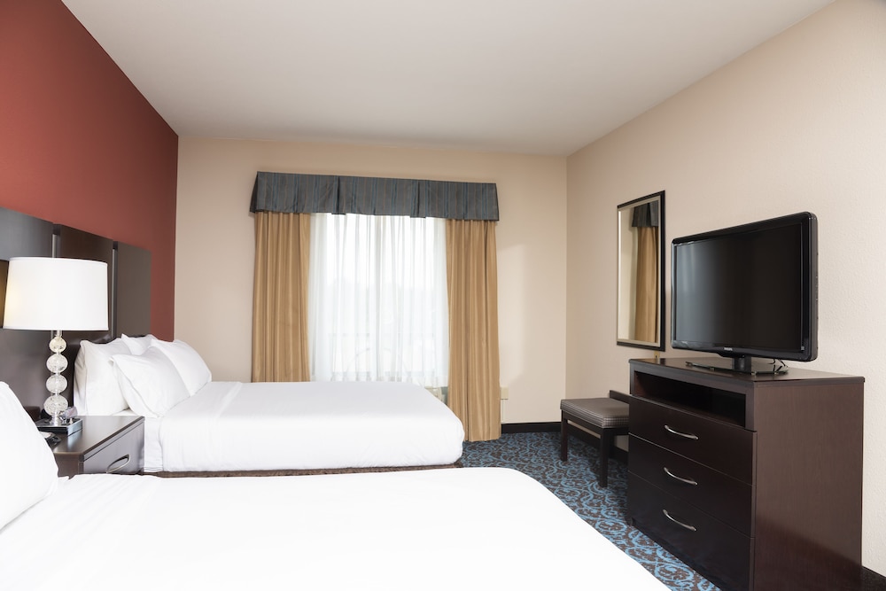 Standard Room, 2 Queen Beds - Photo 4