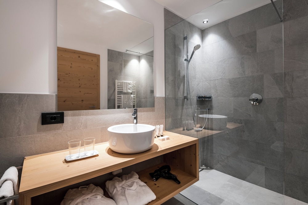Luxury Quadruple Room, Mountain View photo 2