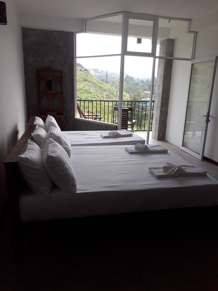 Deluxe Triple Room, 1 Bedroom, Balcony photo 1