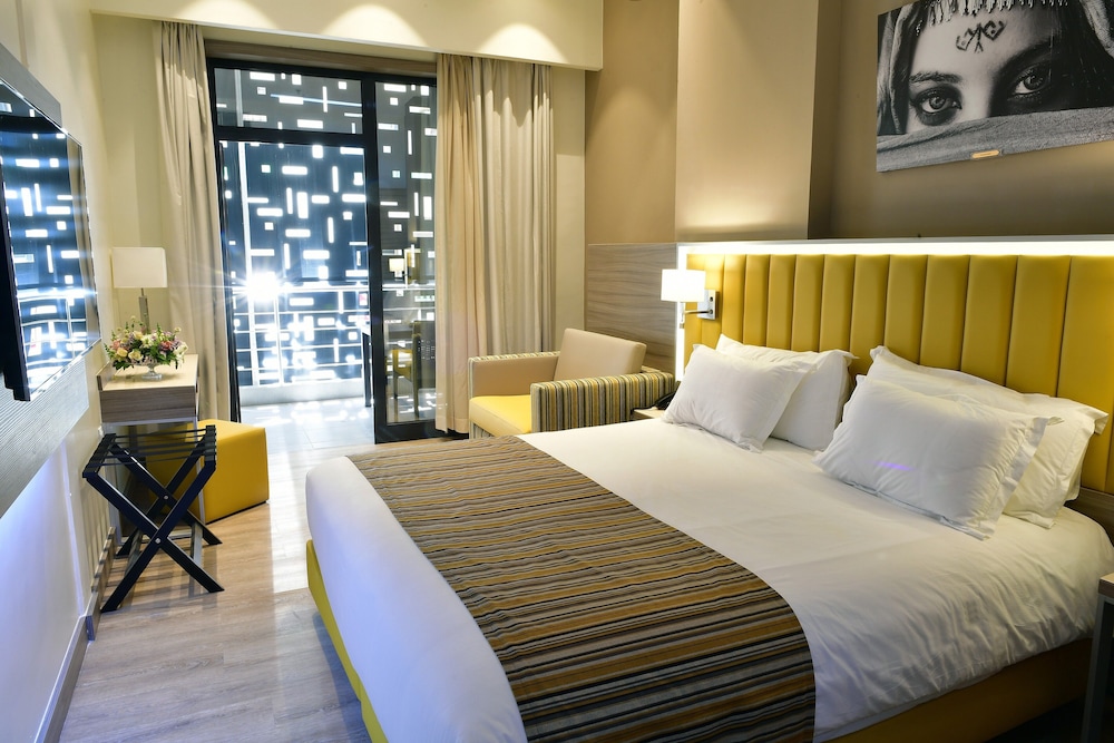 Business Suite photo 1