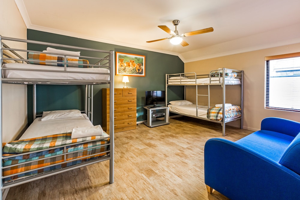 Luxury Villa, 4 Bedrooms photo 2