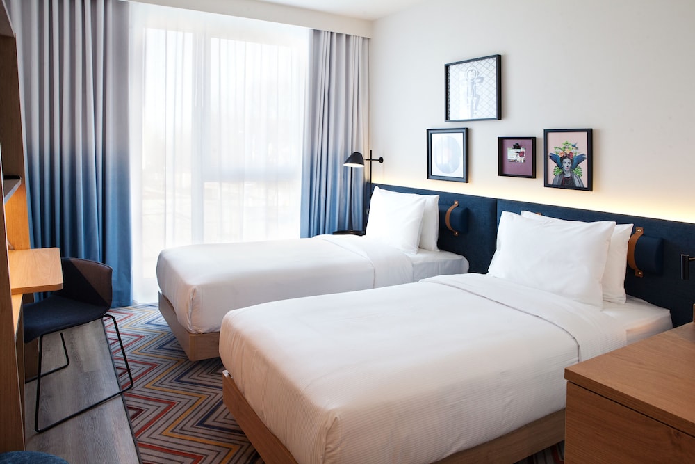 Basic Twin Room, Multiple Beds