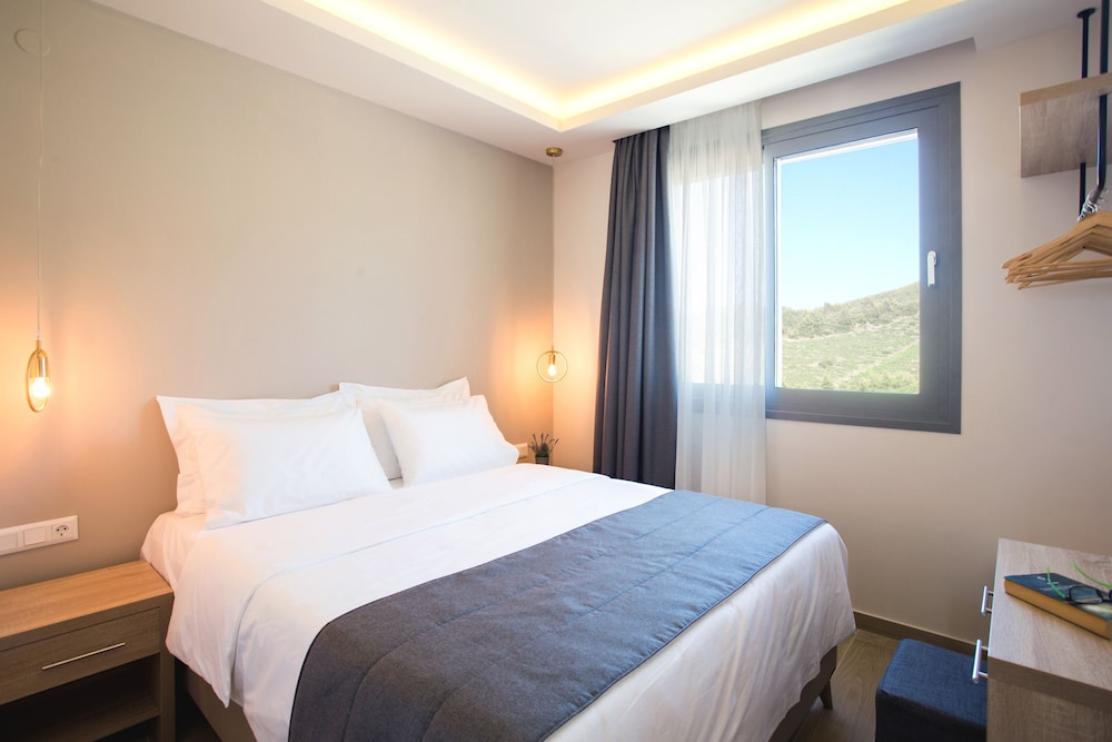 Apartment, 2 Bedrooms, Sea View photo 3