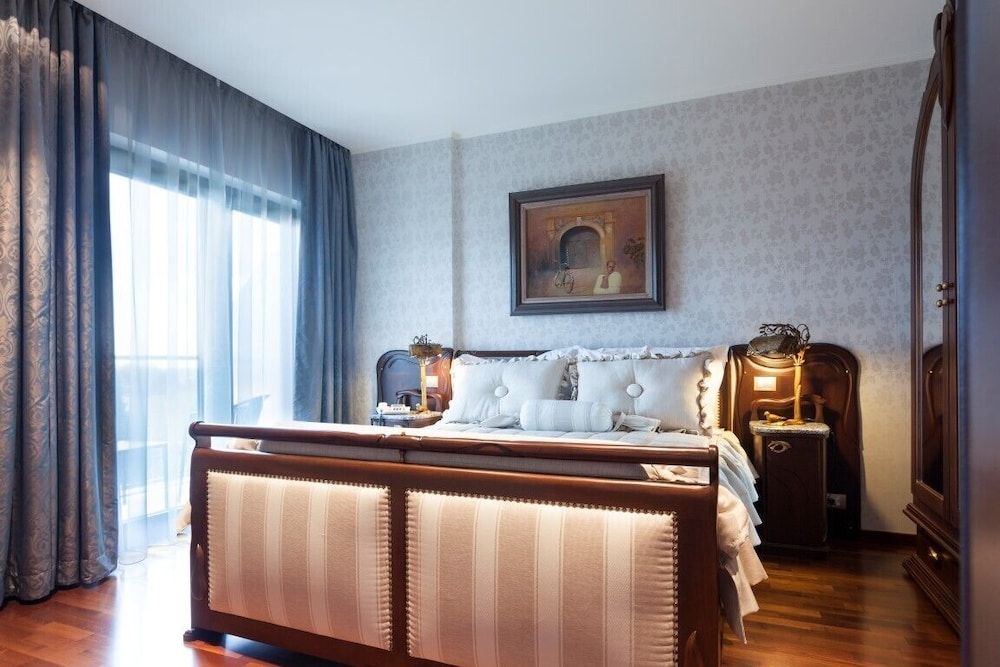 Presidential Suite photo 1